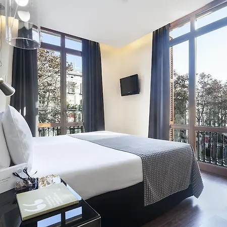 Hotel Exe Ramblas Boquería 3*