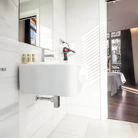 Hotel Exe Ramblas Boqueria 3*